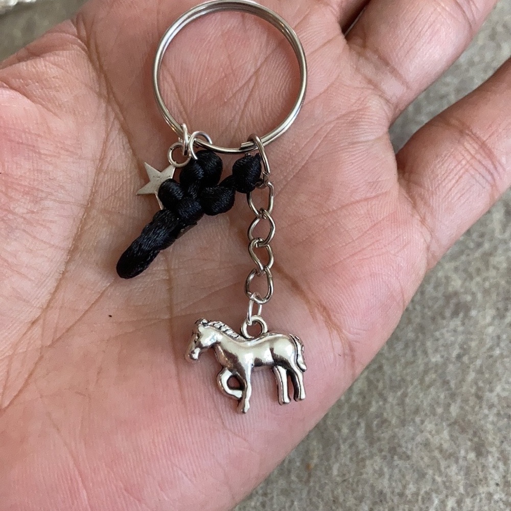 Horse 🐎 Lover’s keychain handmade - Picture 3 of 4